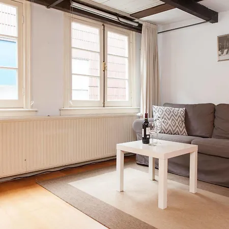 Bed & Breakfast City Studios 3*